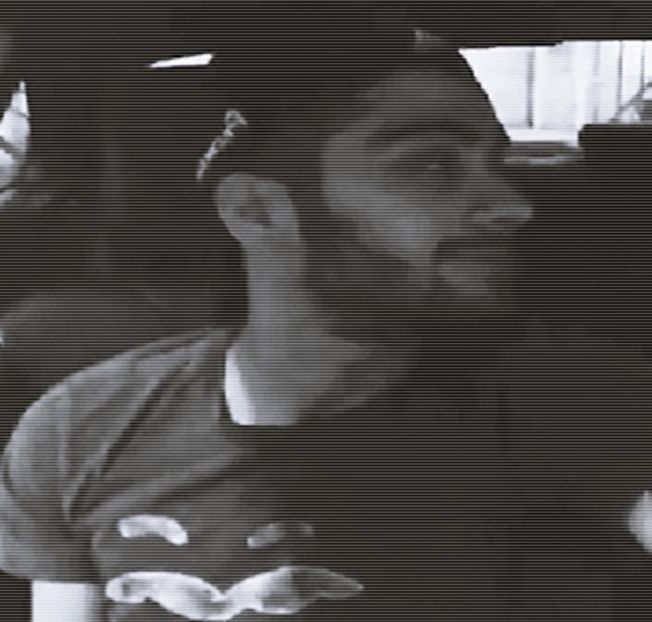 ·̷︽̐.　ɔɹnǝๅ·♥̷̥∙ʇɥıuʞıuɓ›.;  Give me something, oh, but you say nothing :) - S01xEp04 - fighting naked bodies