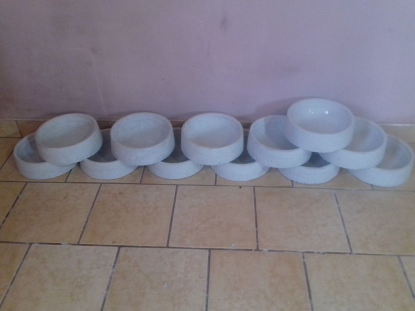  - V matrita cuibare voiajori