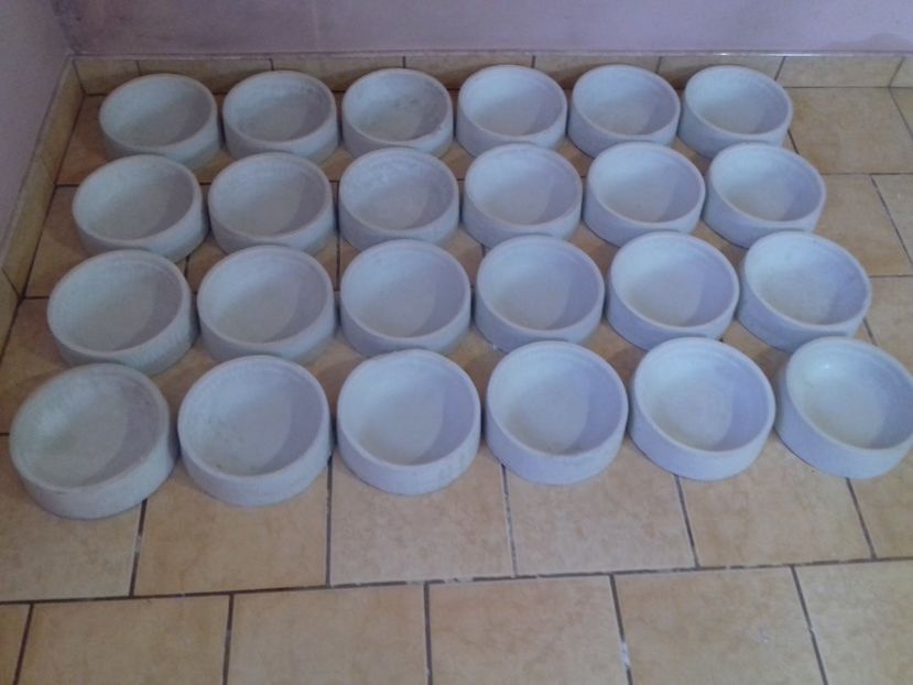  - V matrita cuibare voiajori