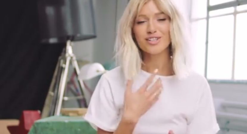 bandicam 2017-02-11 18-38-30-602 - a Alina - Ali poze noi dar puse recent 07