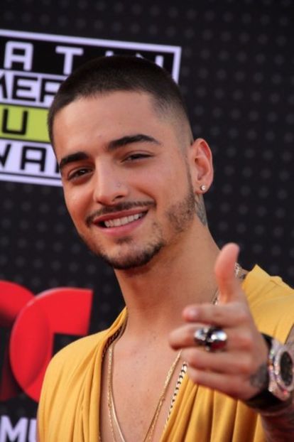 bigstock-LOS-ANGELES-OCT-Maluma-a-104760710-400x600 - XxXMalumaXxX