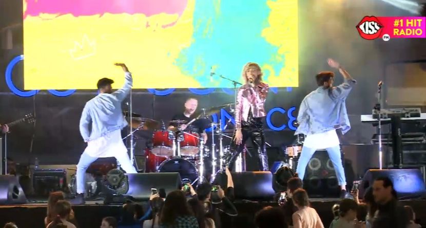bandicam 2017-02-14 20-42-06-774 - 01 Ereteam concert KISS FM