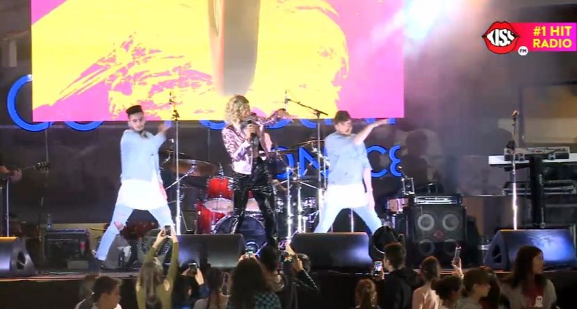 bandicam 2017-02-14 20-42-14-769 - 01 Ereteam concert KISS FM