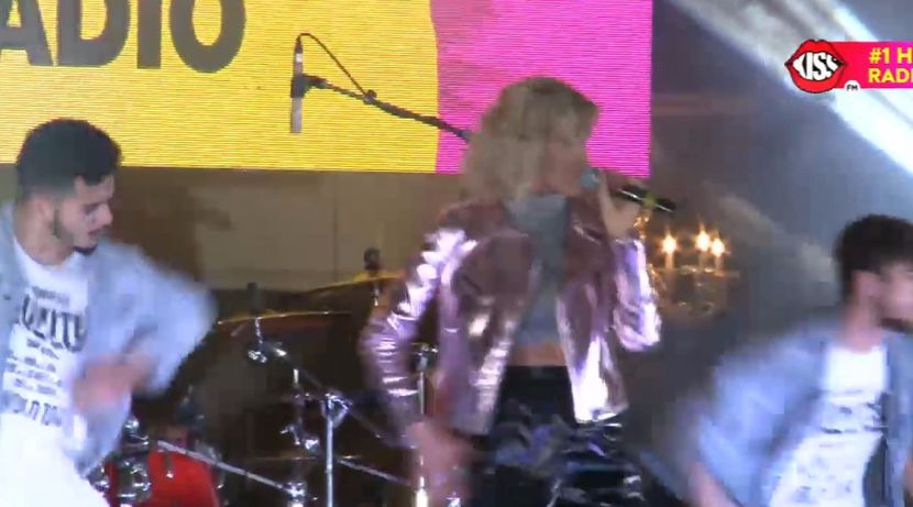 bandicam 2017-02-14 20-42-35-573 - 01 Ereteam concert KISS FM