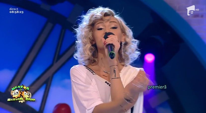 bandicam 2017-02-14 21-00-08-116 - a Alina - Ali poze noi dar puse recent 08 neata