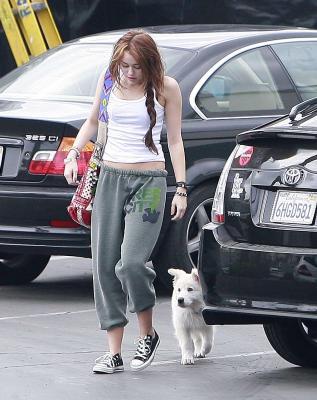 normal_05 - M-Arriving at Studio in Hollywood