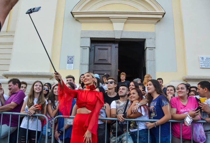  - 01 Alina - Ali - MMA