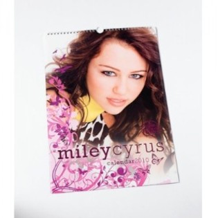 miley-cyrus-calendar-2010 - Lucruri Hannah Montana