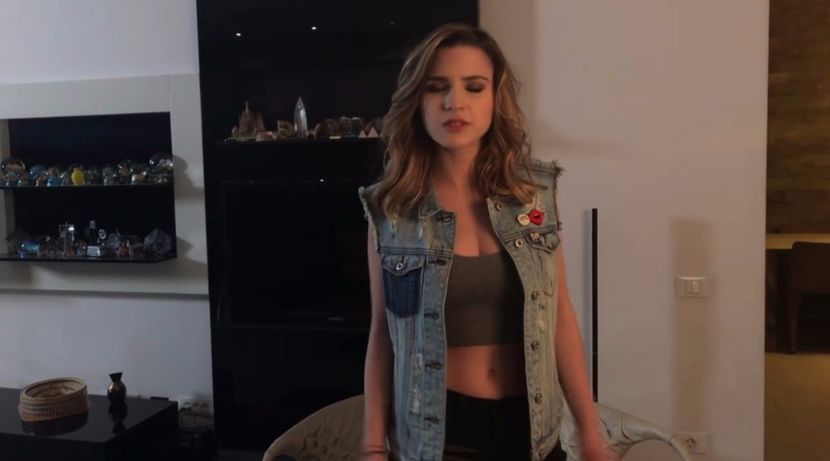 bandicam 2017-02-19 21-37-08-462 - d Criss - 3