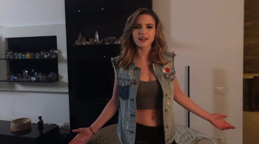 bandicam 2017-02-19 21-37-09-360 - d Criss - 3