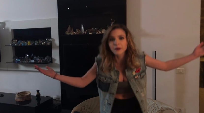 bandicam 2017-02-19 21-37-11-112 - d Criss - 3