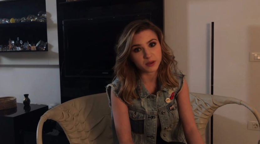 bandicam 2017-02-19 21-37-14-948 - d Criss - 3