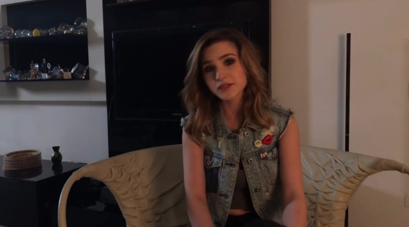 bandicam 2017-02-19 21-37-17-647 - d Criss - 3