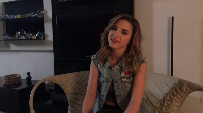 bandicam 2017-02-19 21-37-18-615 - d Criss - 3