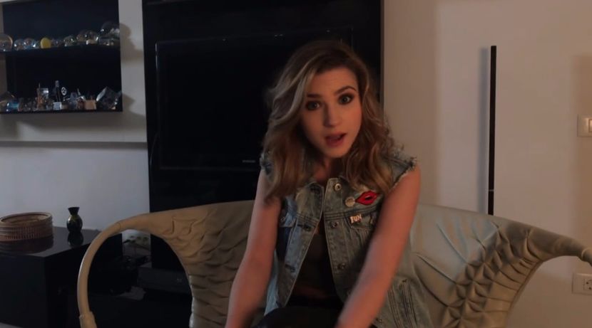 bandicam 2017-02-19 21-37-22-531 - d Criss - 3