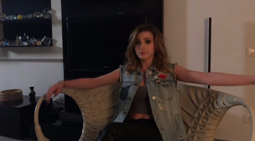 bandicam 2017-02-19 21-37-23-655 - d Criss - 3