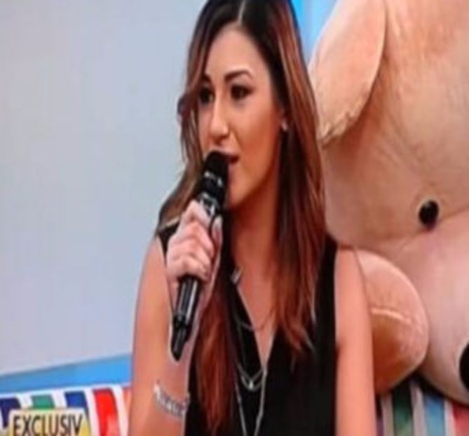 102636255_ECGQGVE3 - a Alina - Ali poze noi dar puse recent 07