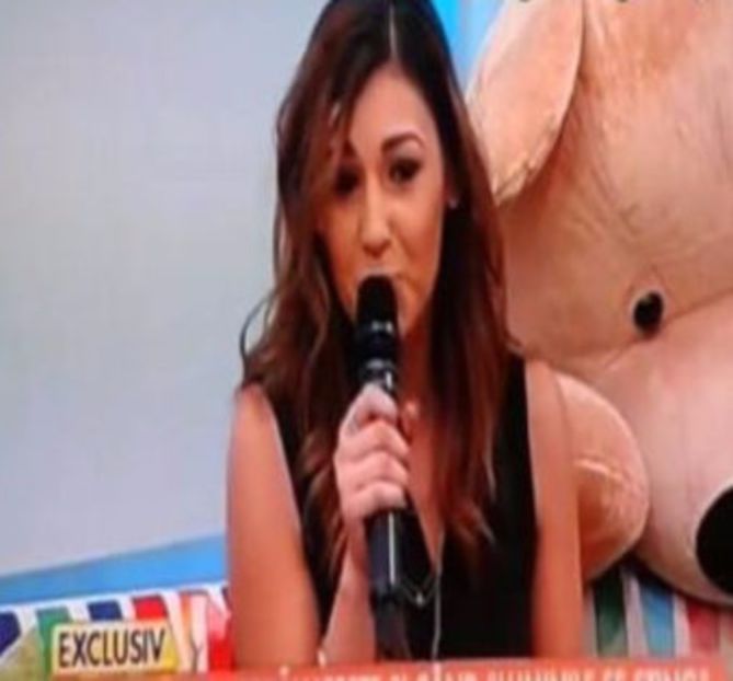 102636256_NRLRHZZ - a Alina - Ali poze noi dar puse recent 07