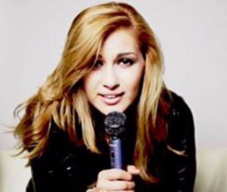 102636265_XJESXUN3 - a Alina - Ali poze noi dar puse recent 07