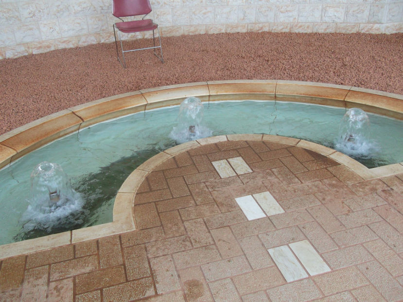 fantani cu apa racaroasa - prima zi de pelerinaj