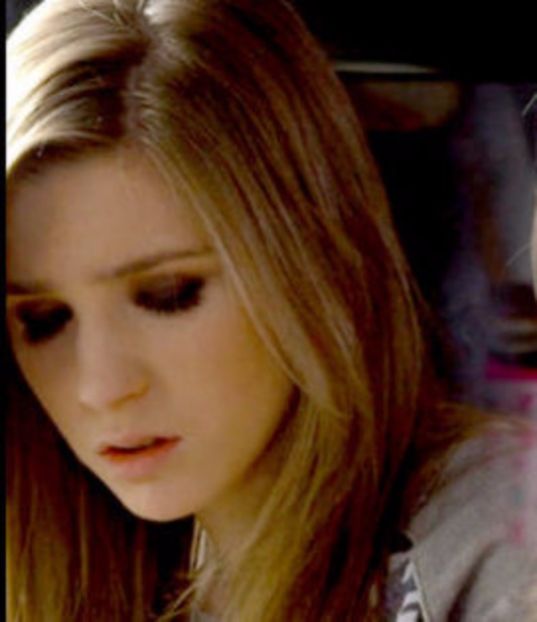 102621239_OEYJVOQ3 - 01 anca - pmv