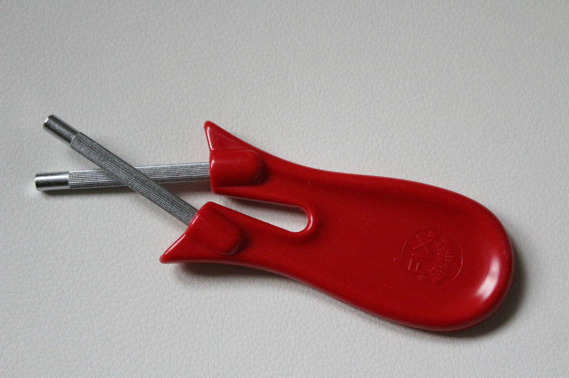  - 1 A De Vanzare Cutite de Macelar Profesionale Victorinox Swibo