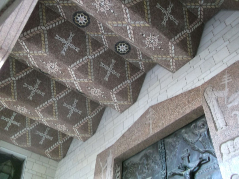 detaliu - tavan - prima zi de pelerinaj