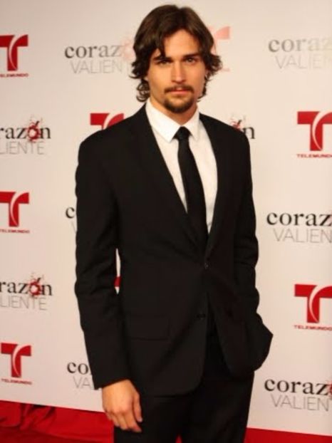 Jon Ecker-Pablo Peralta - Corazon valiente