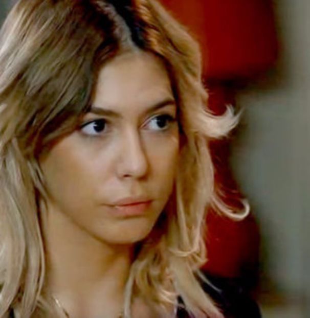 102621243_MMVXILA3 - 01 sara - pmv