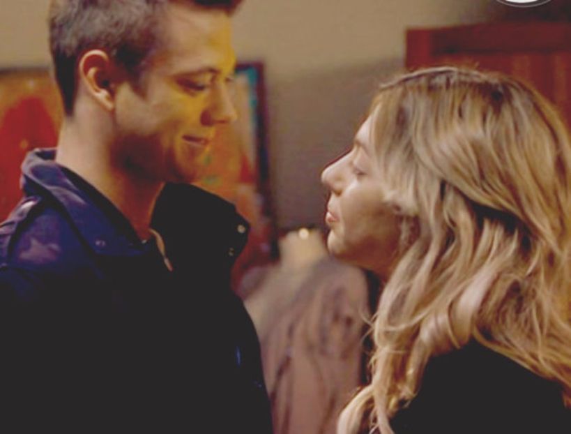 102621247_ZTEJZOK - 01 sara si cristi - pmv