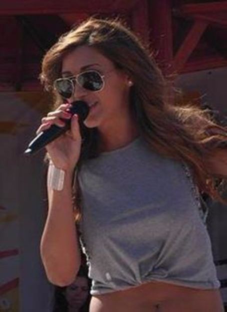 104954786_XQQNXQU - 01 ae - pmv