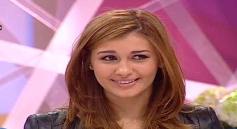 104955390_YYLVBNI3 - 01 ae - pmv