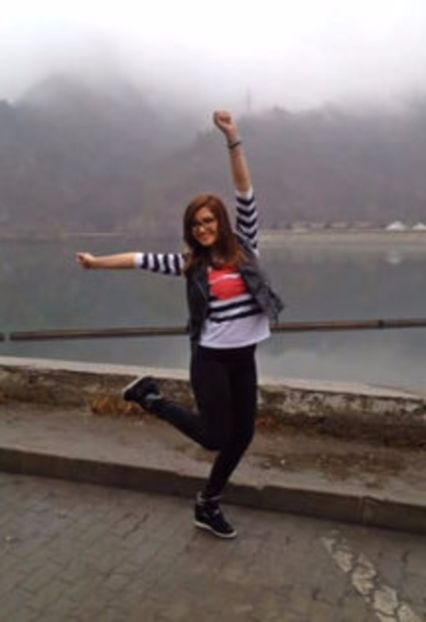 101670001_GLCKDWX - 01 ae - pmv