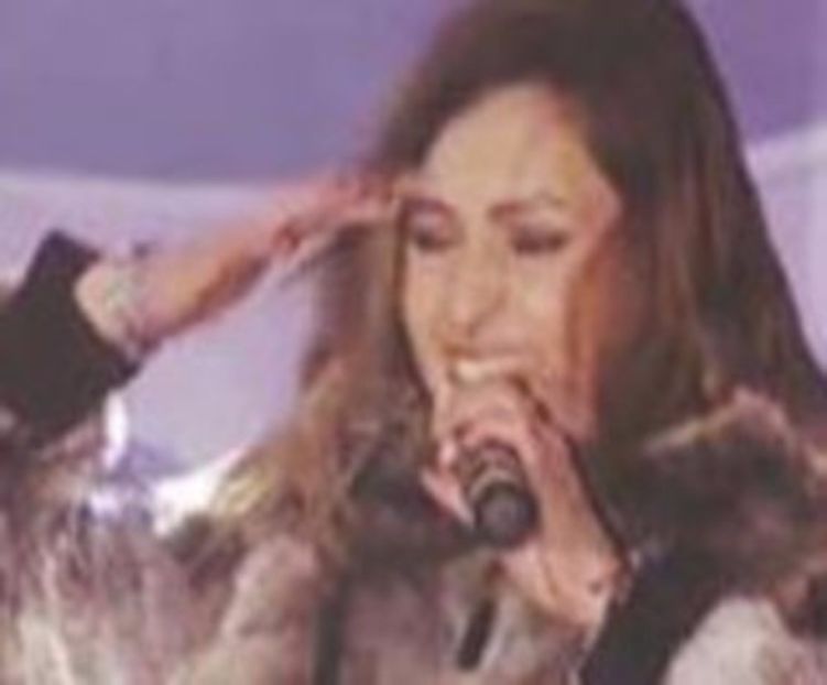 101670083_AEMKHTJ3 - 01 ae - pmv