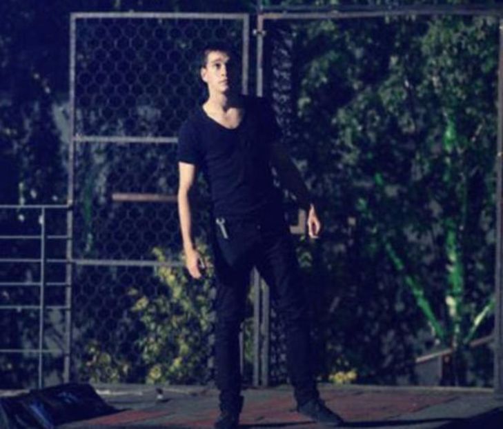 101669985_FAUXKQH3 - 01 vlad - pmv