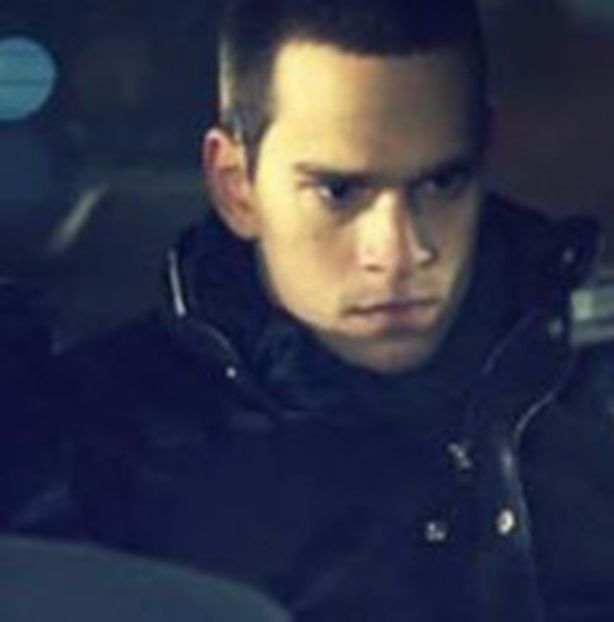 101669986_GYWYEFE - 01 vlad - pmv