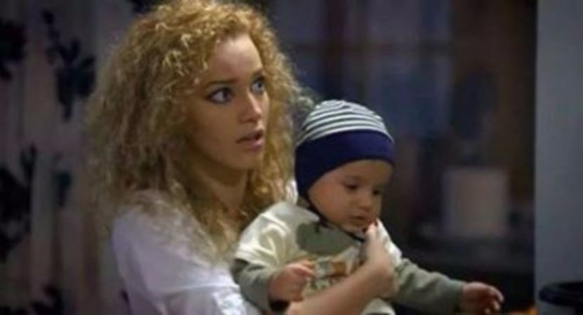 104881845_KQWZLTP3 - 01 monica - pmv