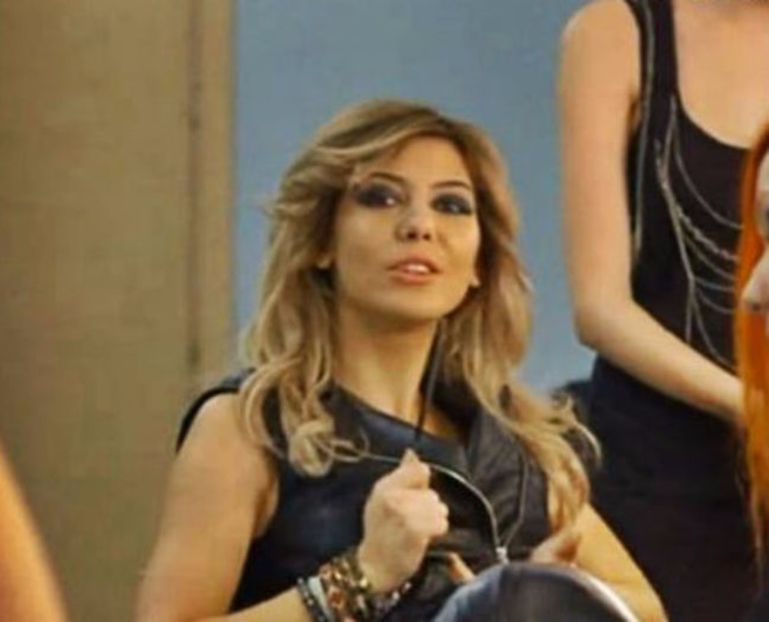 104743099_CQVVVGH3 - 01 sara - pmv