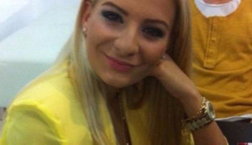 104607054_NNNYLCC3 - 01 ab