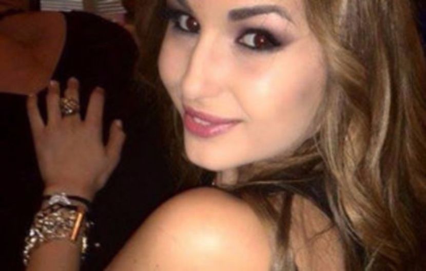 104606881_CPYLGZR3 - 01 ae - pmv