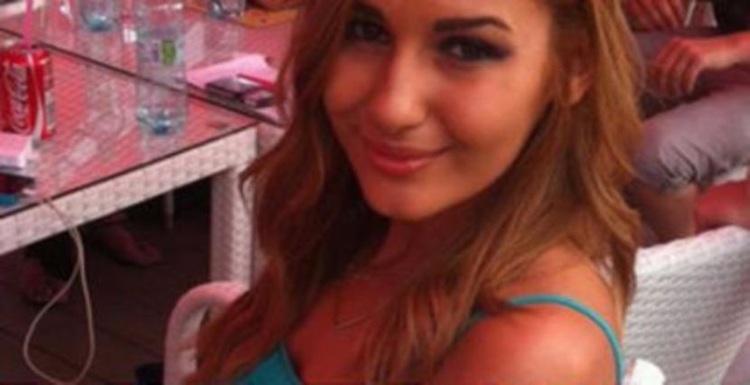 104606927_NLGGJOY3 - 01 ae - pmv