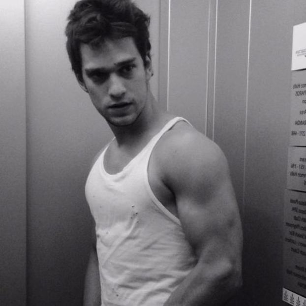 104557715_ETVFXJX3 - 01 vg -  pmv