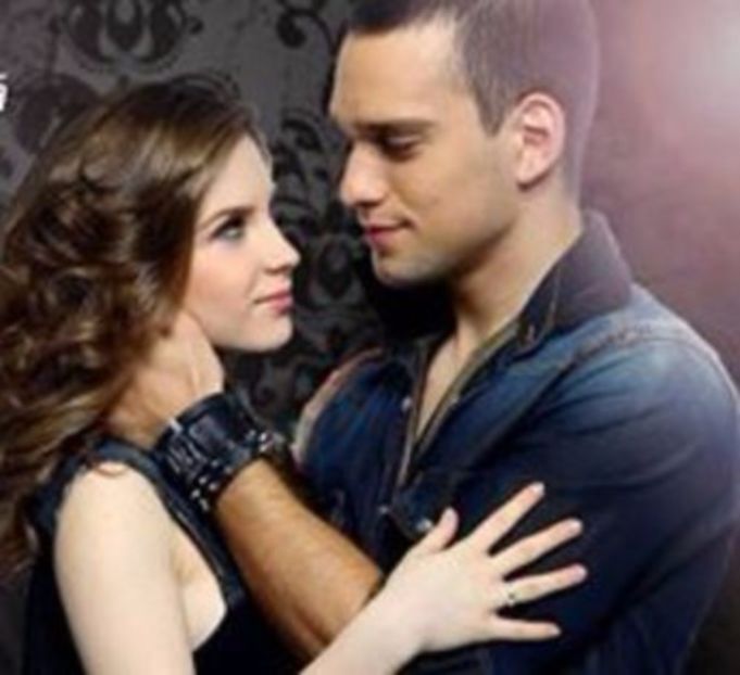 104545381_SYVNTIJ3 - 01 one - pmv