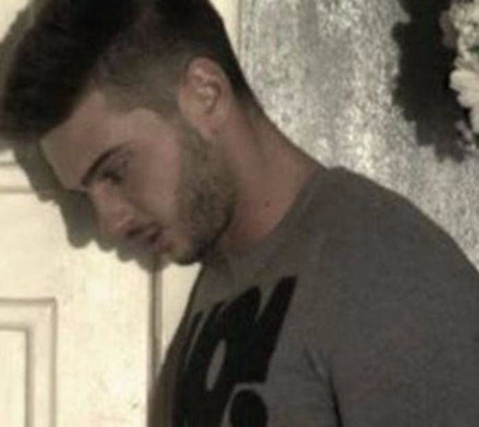 104089795_QCSHOUJ3 - 01 andrei - pmv