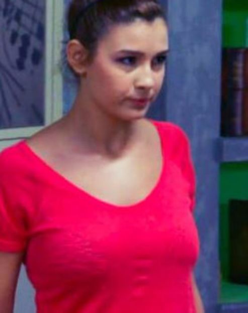 103988277_KJYTIDG - 01 ioana - pmv