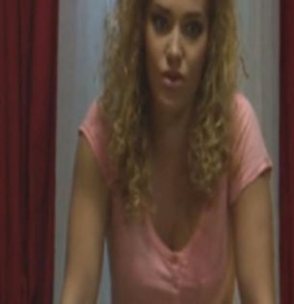 104344224_VDBIDIN - 01 monica - pmv