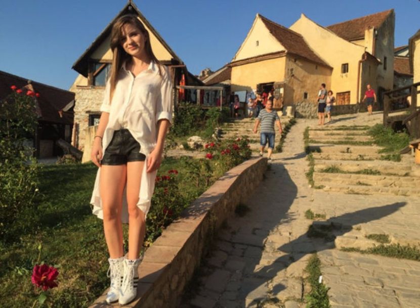 104319898_FPLOJGG3 - 01 cc - pmv