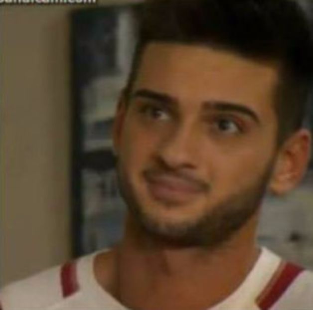 103644777_XIVMVAV3 - 01 andrei - pmv