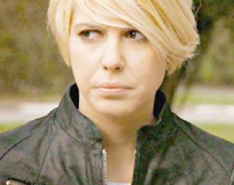 101917506_EHWXERK3 - 01 sara - pmv