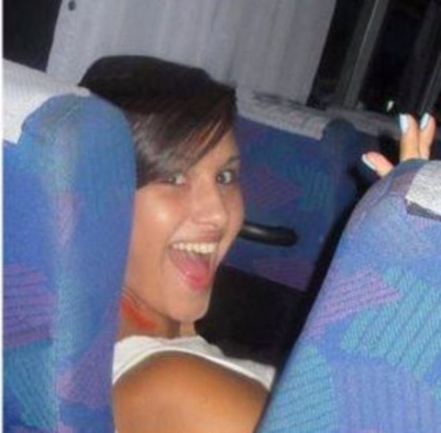 103644707_PWTFWYR3 - 01 ae - pmv